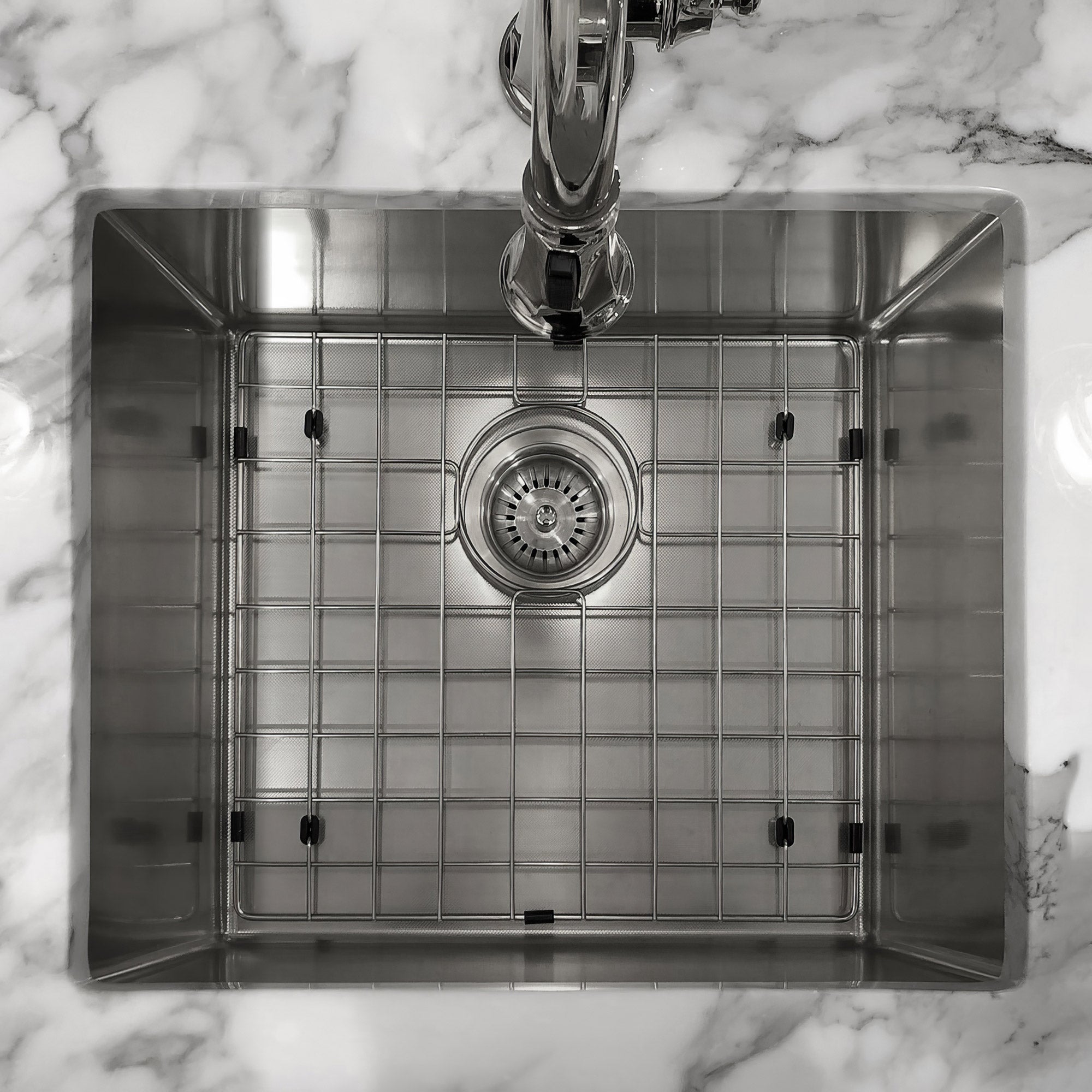 Undermount/Drop-In Single Bowl Stainless Steel Kitchen Sink Set: 16 Gauge, Linen Textured Inner Bowl